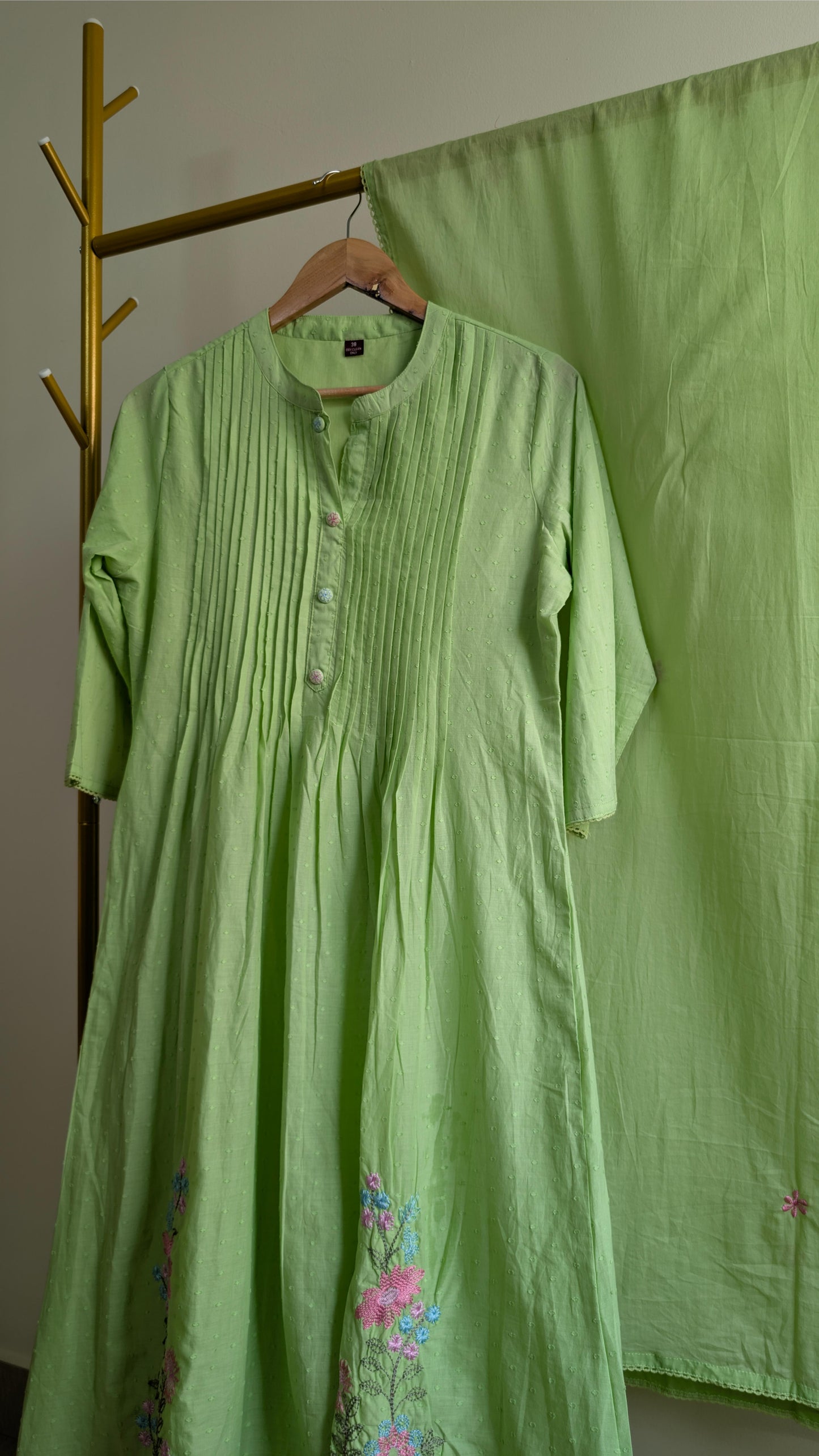 Premium Green Mul Cotton Kurta Set with Pintuck Detailing & Floral Embroidery (AC00010)