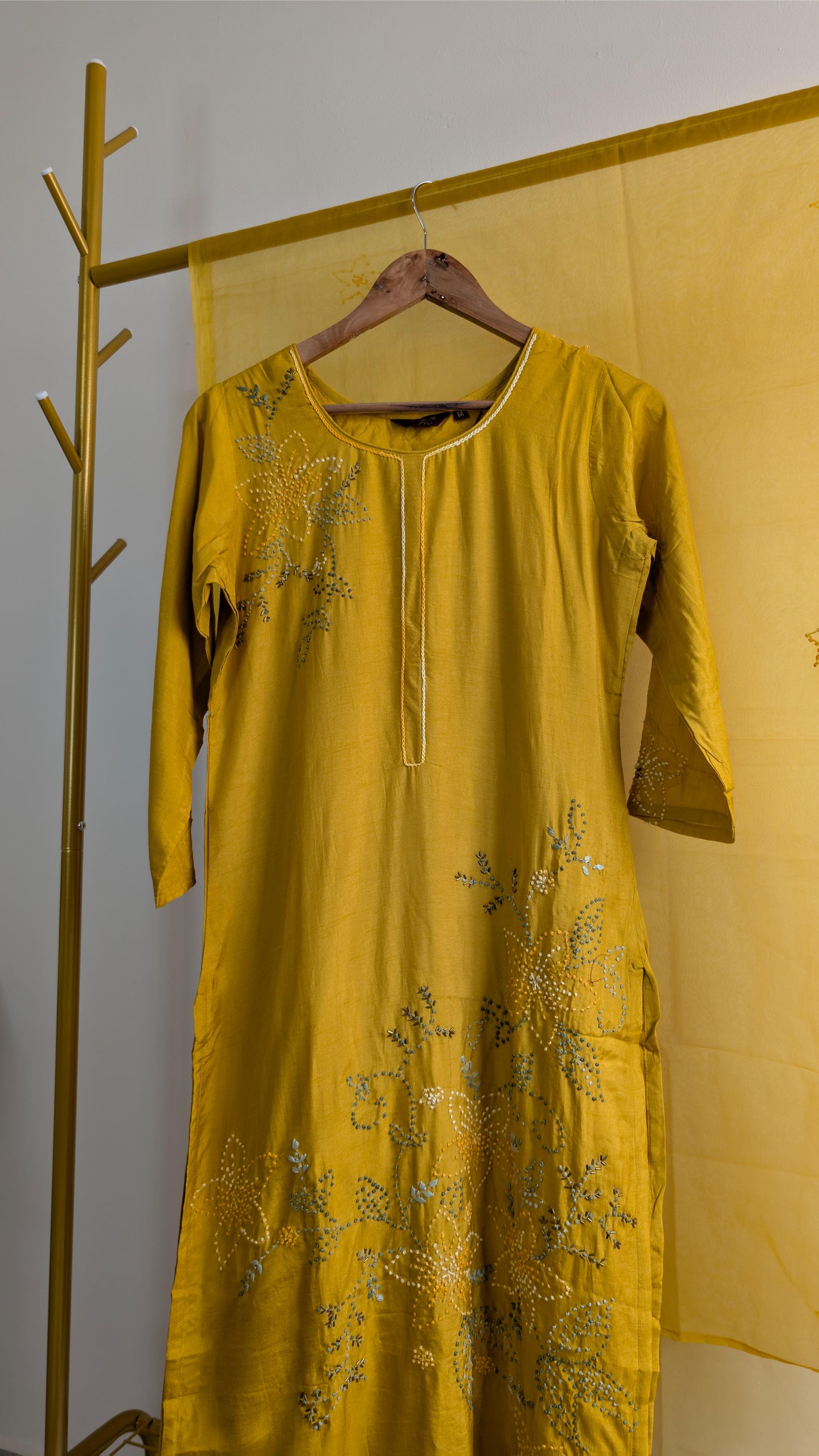 Cotton-Silk 3-Piece Kurti Set with Delicate Floral Handwork (AC00006)