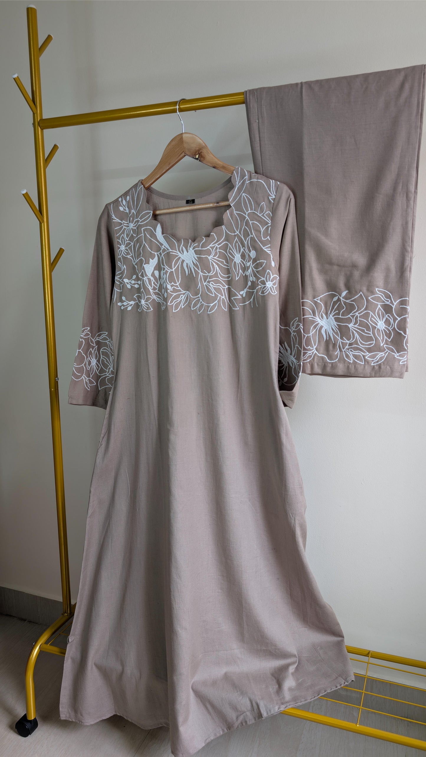 Elegant Embroidered Cotton Kurti Set – Bottle Green, Mauve Pink & Beige (AC00032)