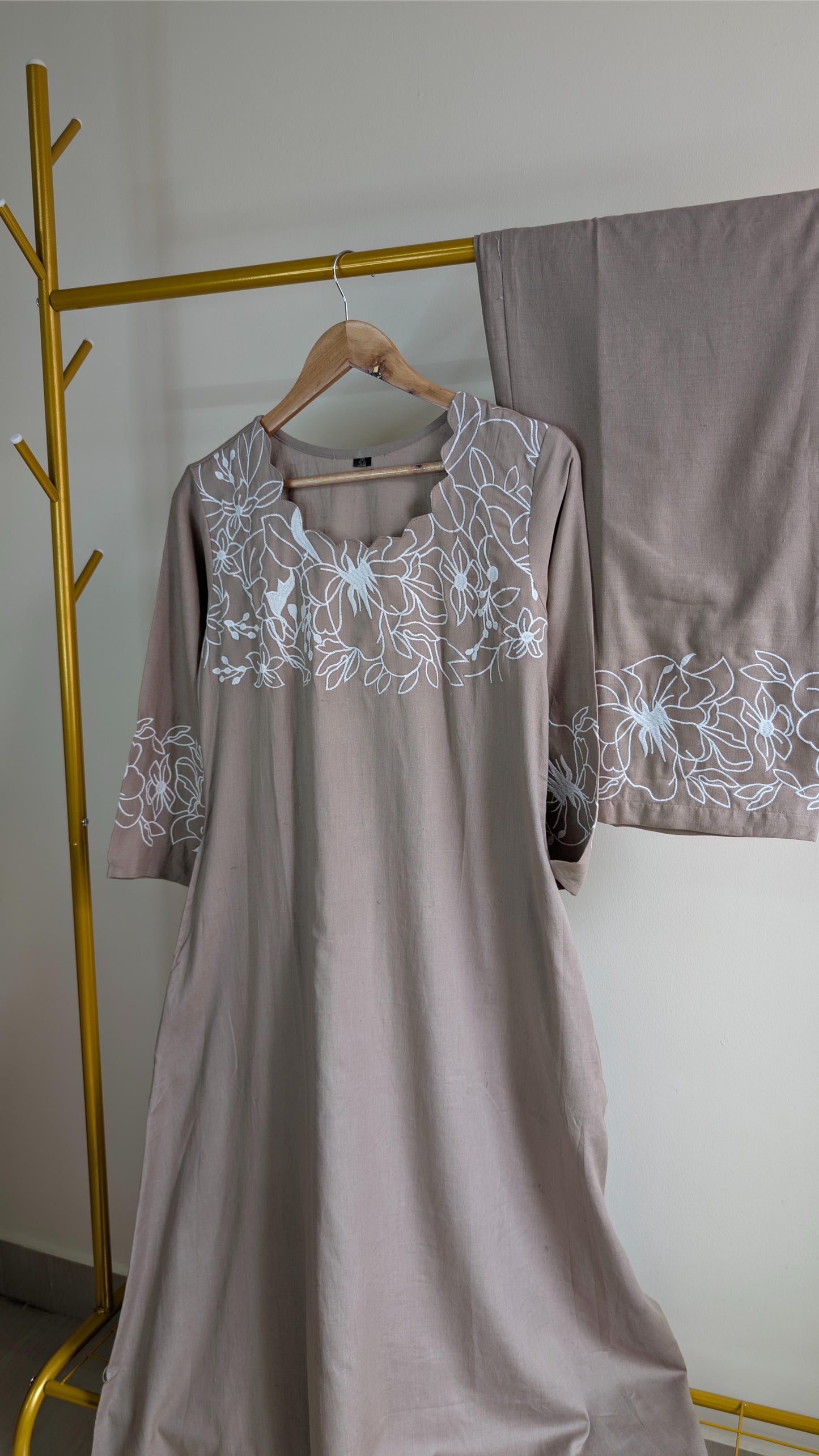 Elegant Embroidered Cotton Kurti Set – Bottle Green, Mauve Pink & Beige (AC00032)