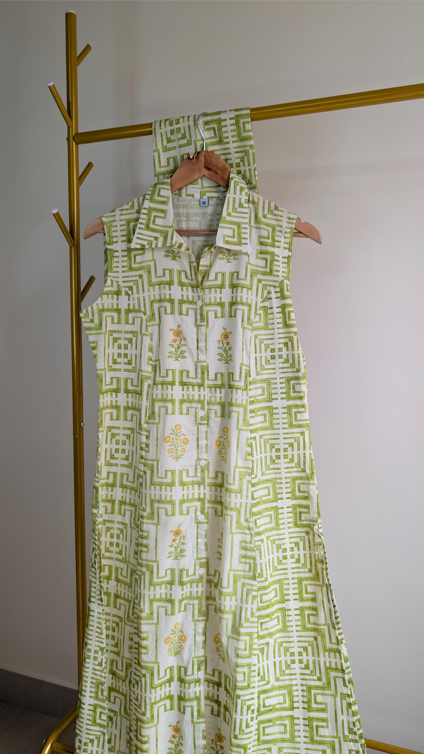 Handblock Printed Cotton A-Line Kurti Set with Attached Sleeves (AC00033)