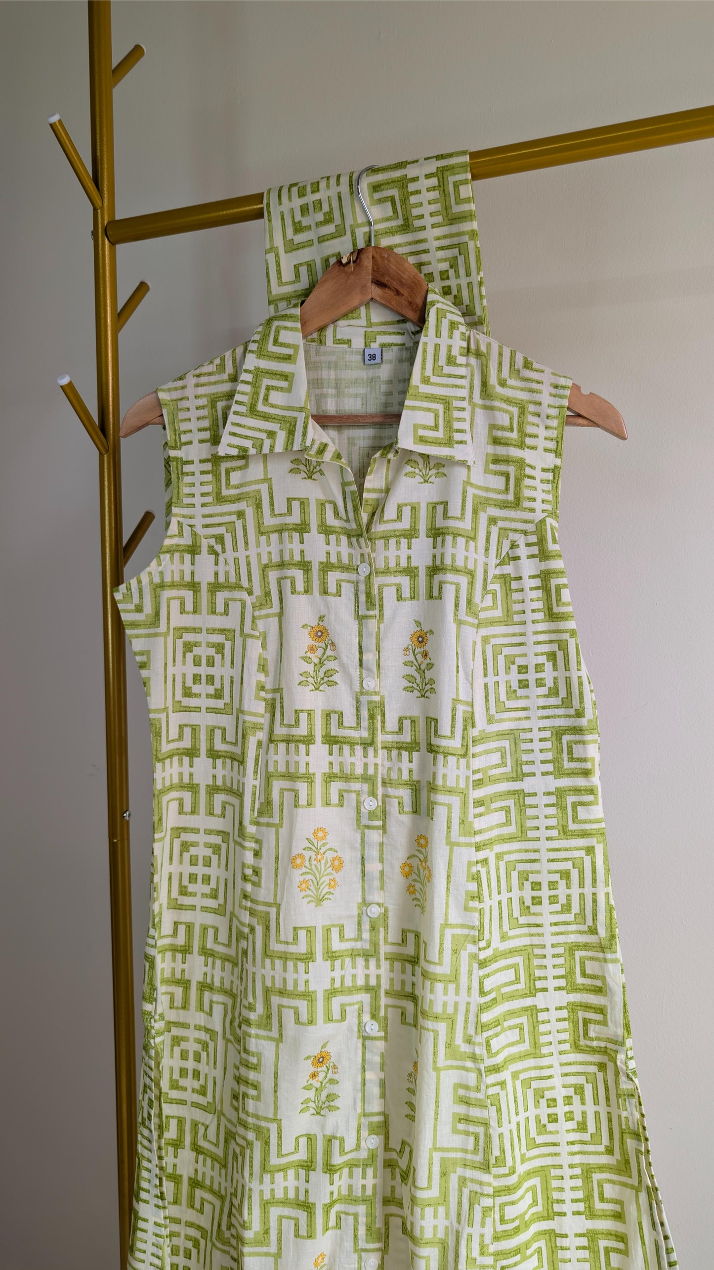 Handblock Printed Cotton A-Line Kurti Set with Attached Sleeves (AC00033)