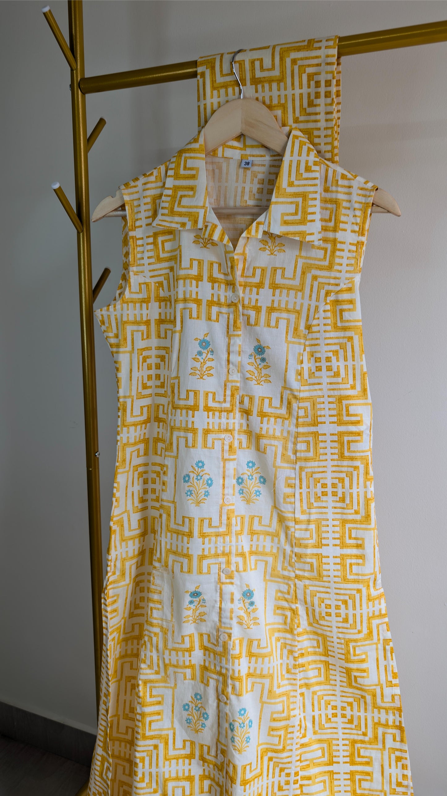 Handblock Printed Cotton A-Line Kurti Set with Attached Sleeves (AC00033)