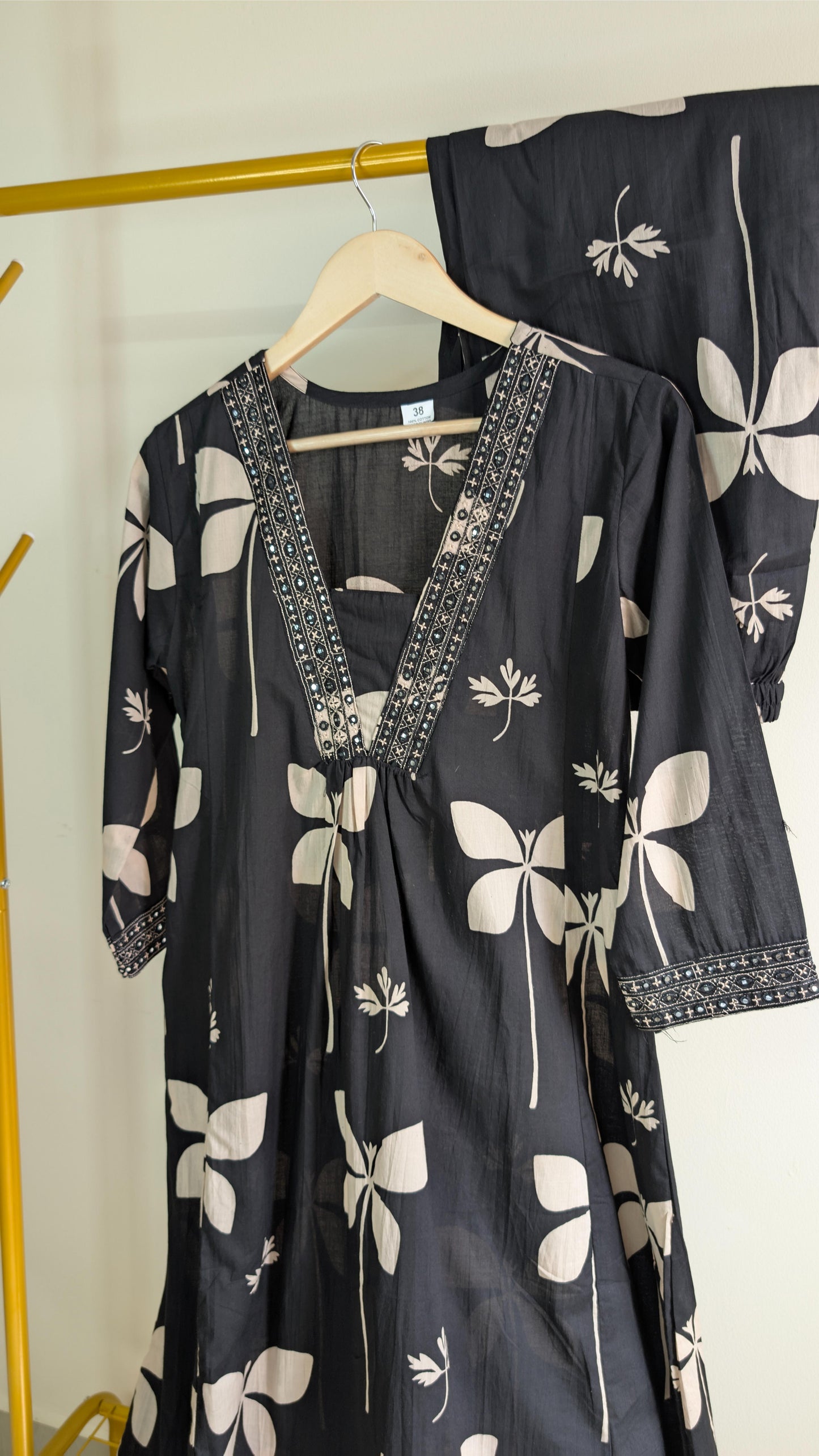 Elegant Black Floral Cotton Kurti Set with Embroidered Neckline (AC00034)