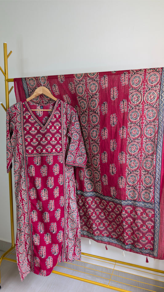 Elegant Maroon Ajrakh Print Cotton Kurta Set with Dupatta – Traditional Hand Block Design (AC00040)