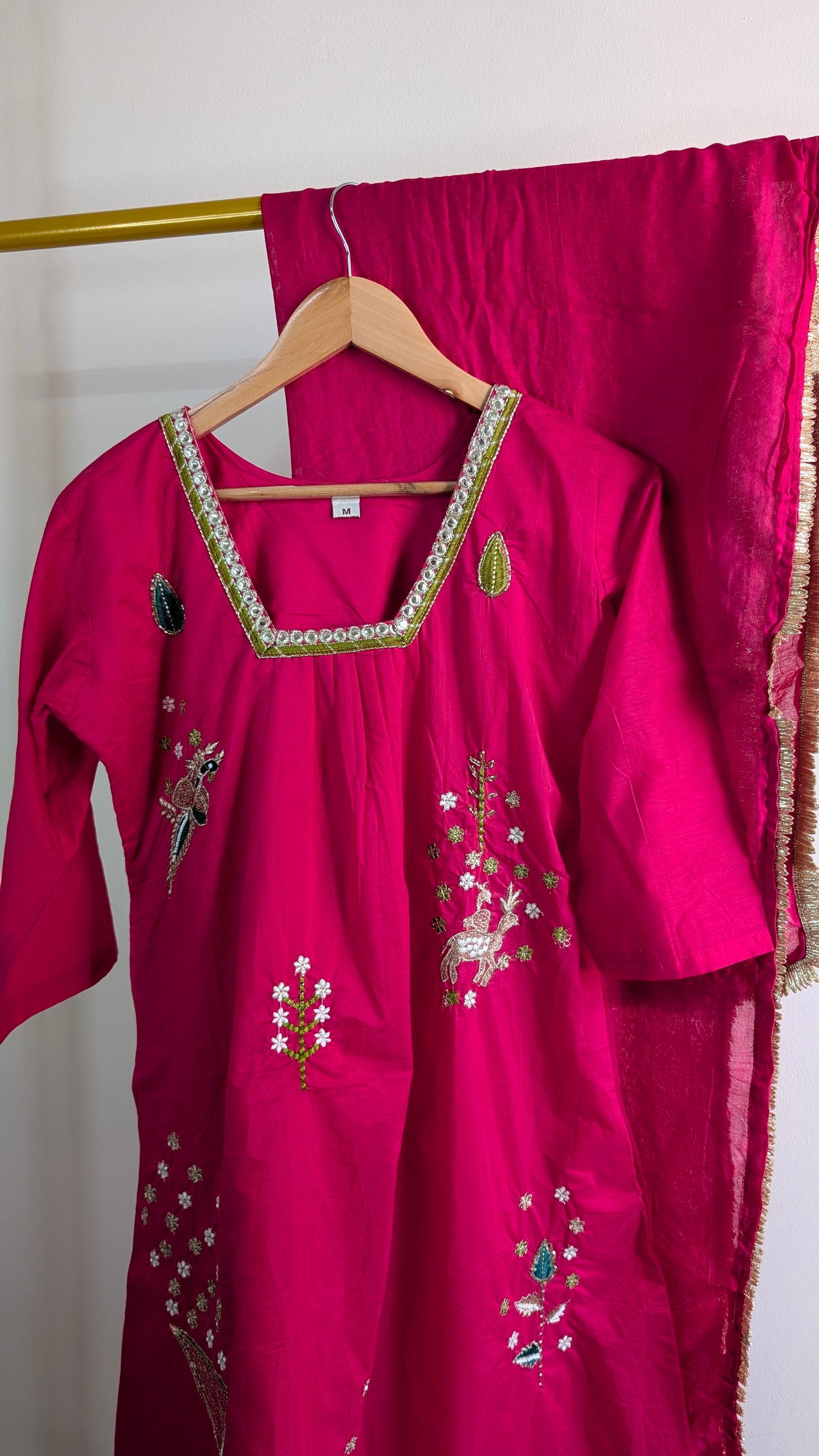Elegant Mul Chanderi 3-Piece Set – Intricate Embroidered Kurta & Dupatta (AC00045)