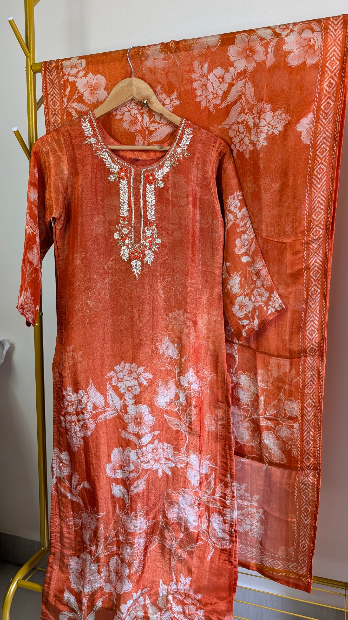 Pure Tissue Kurti Set with Hand Embroidery | Festive & Party Wear Ethnic Outfit (AC00049)