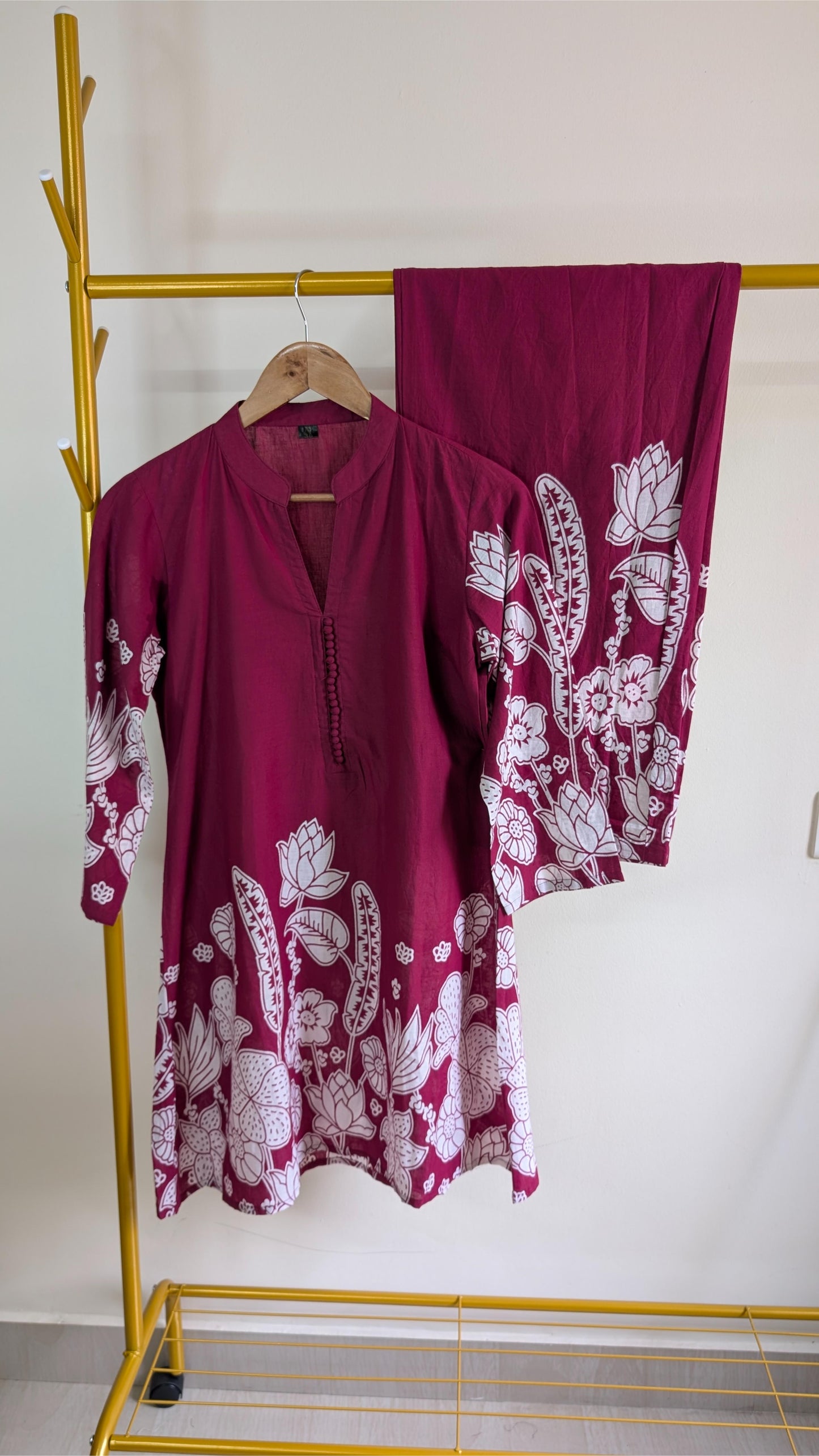 Elegant Maroon Cotton Co-ord Set with White Floral Print – Comfortable Ethnic Wear (AC00050)
